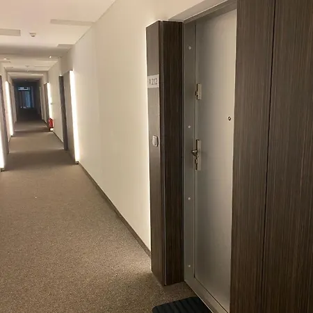 Olimpic Park 150m Od Plazy Garaz Appartamento