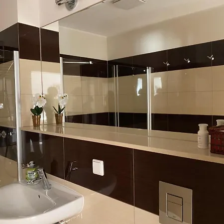 Olimpic Park 150m Od Plazy Garaz Appartamento *