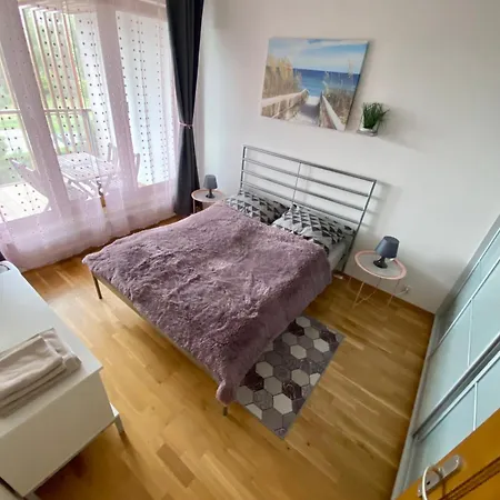 Olimpic Park 150m Od Plazy Garaz Appartamento